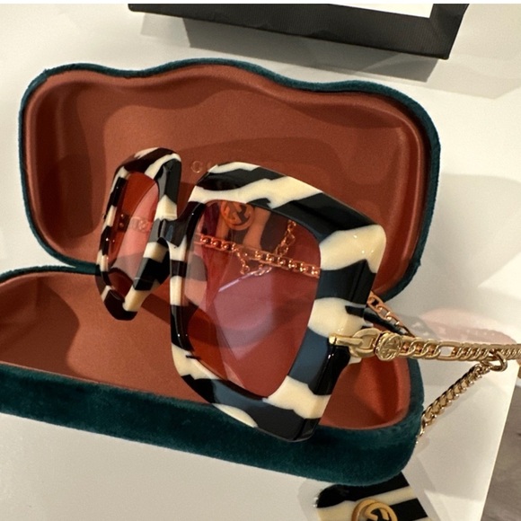 Gucci Accessories - Gucci zebra sunglasses